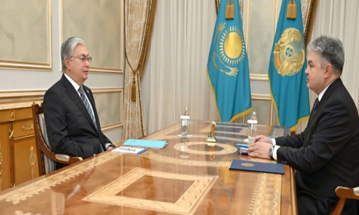 Devlet başkanı Doğu Kazakistan bölgesi akimini Ermek Kosherbayev’i kabul etti